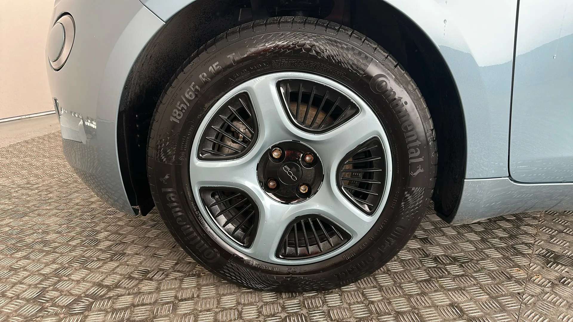 2021 FIAT 500 2021 FIAT 500