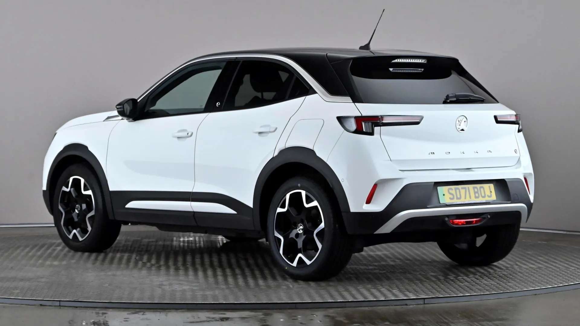 A 2021 VAUXHALL MOKKA 100kW Ultimate Edition 50kWh Auto A 2021 VAUXHALL MOKKA 100kW Ultimate Edition 50kWh Auto