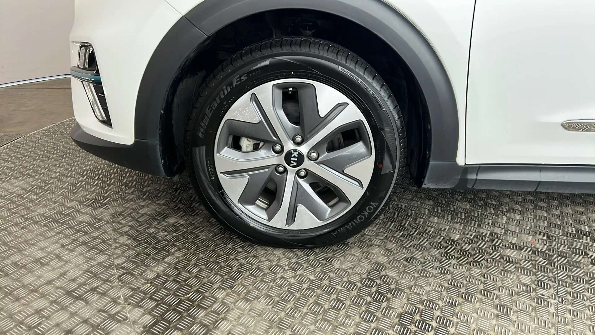 2020 KIA E-NIRO 2020 KIA E-NIRO