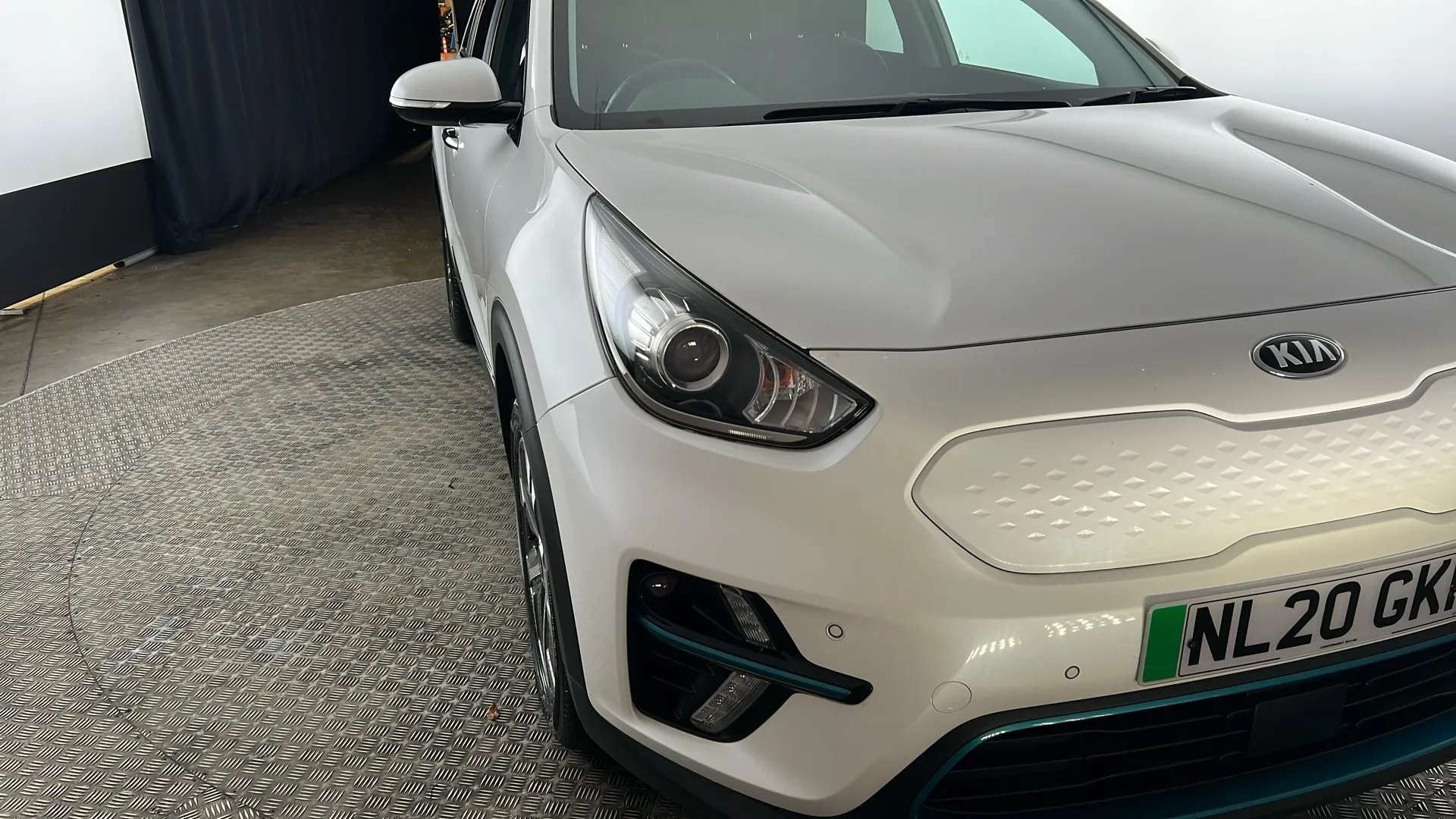2020 KIA E-NIRO 2020 KIA E-NIRO