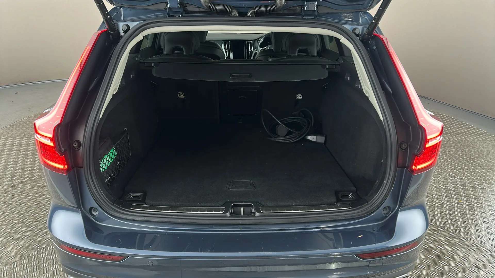 2021 VOLVO V60 2021 VOLVO V60