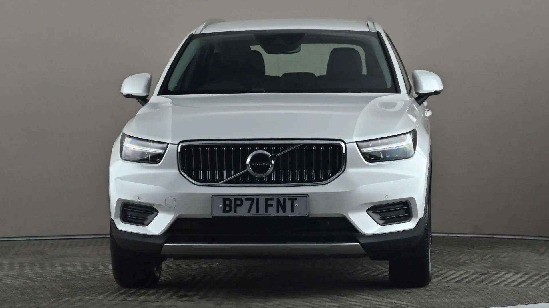 2022 VOLVO XC40 2022 VOLVO XC40