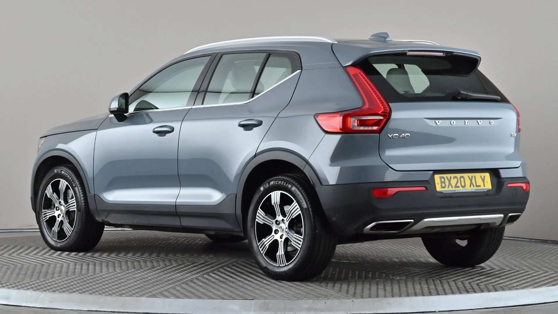 A 2020 VOLVO XC40 2.0 T4 Inscription Geartronic A 2020 VOLVO XC40 2.0 T4 Inscription Geartronic
