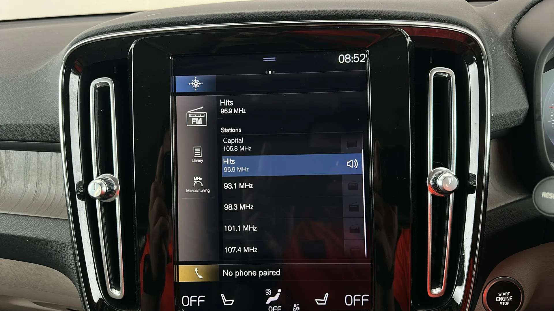 2020 VOLVO XC40 2020 VOLVO XC40