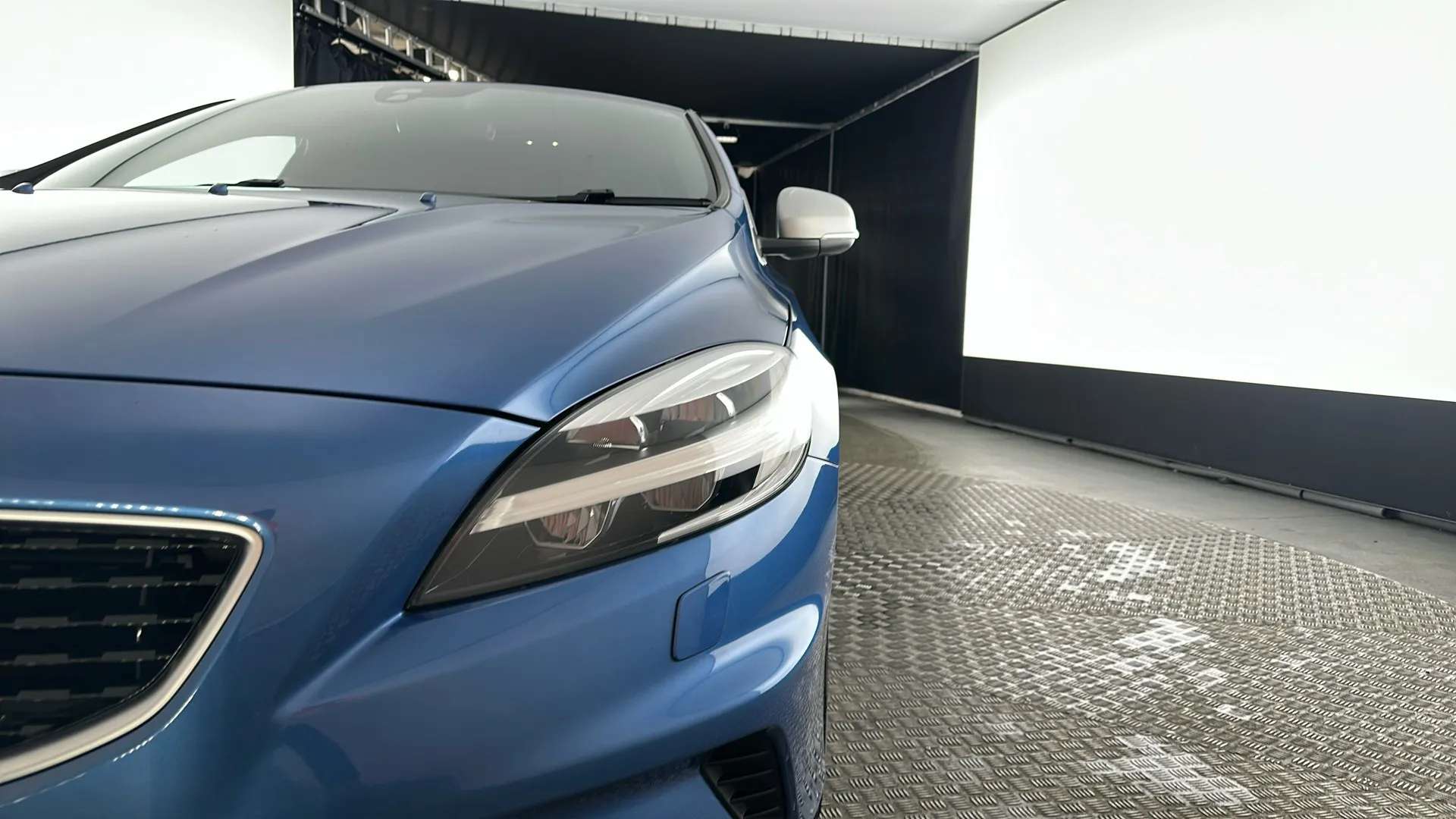 2019 VOLVO V40 2019 VOLVO V40