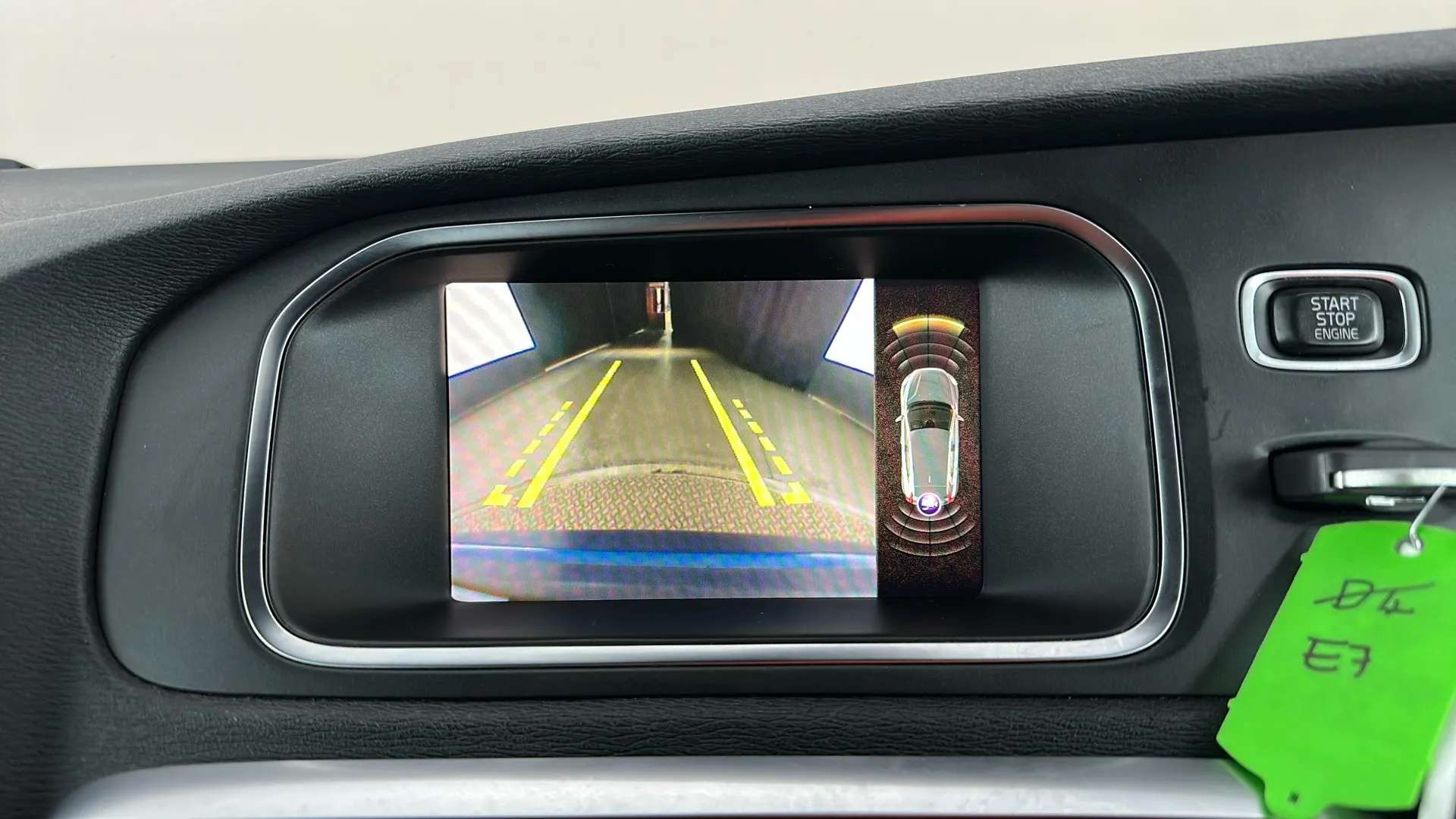 2019 VOLVO V40 2019 VOLVO V40