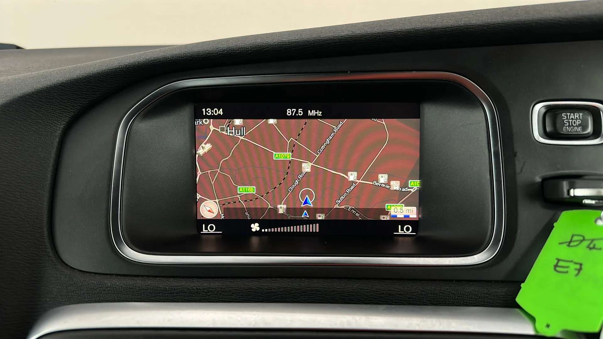 2019 VOLVO V40 2019 VOLVO V40
