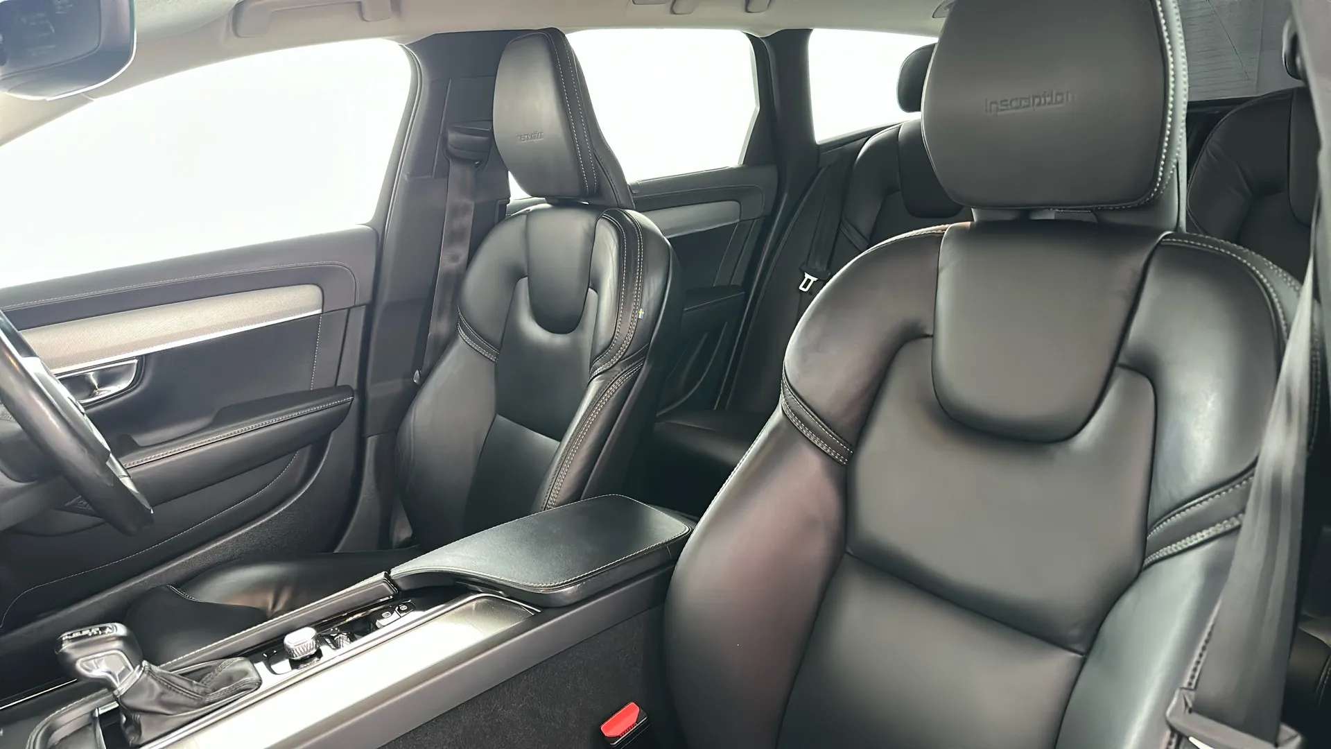 2019 VOLVO V90 2019 VOLVO V90