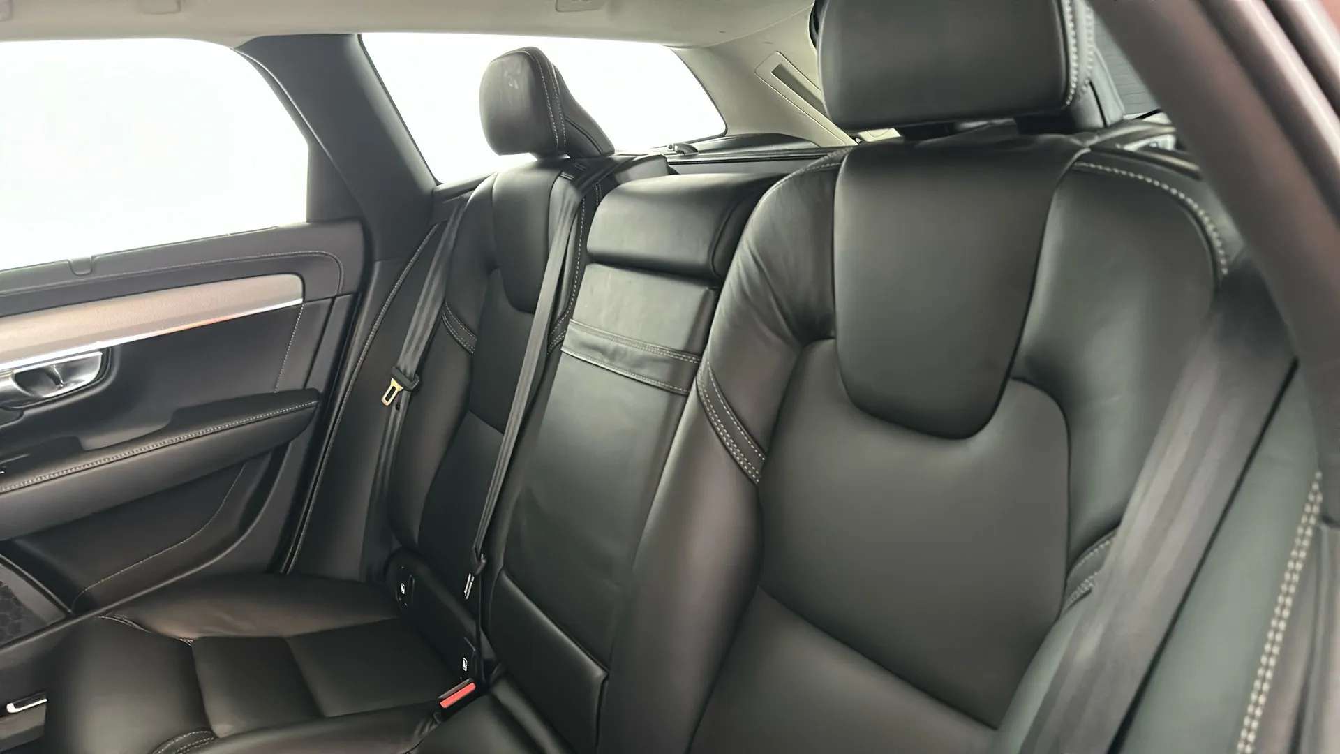 2019 VOLVO V90 2019 VOLVO V90