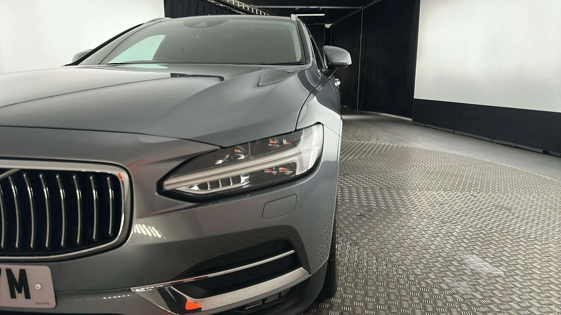 2019 VOLVO V90 2019 VOLVO V90