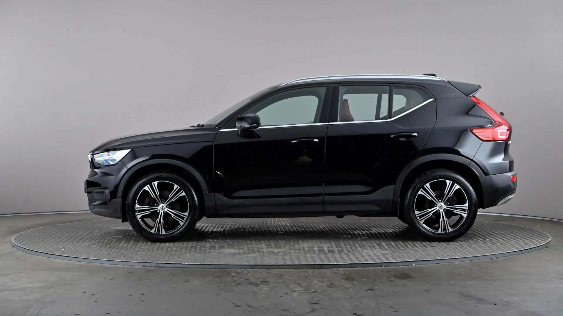 A 2020 VOLVO XC40 2.0 B4P Inscription Pro Auto A 2020 VOLVO XC40 2.0 B4P Inscription Pro Auto