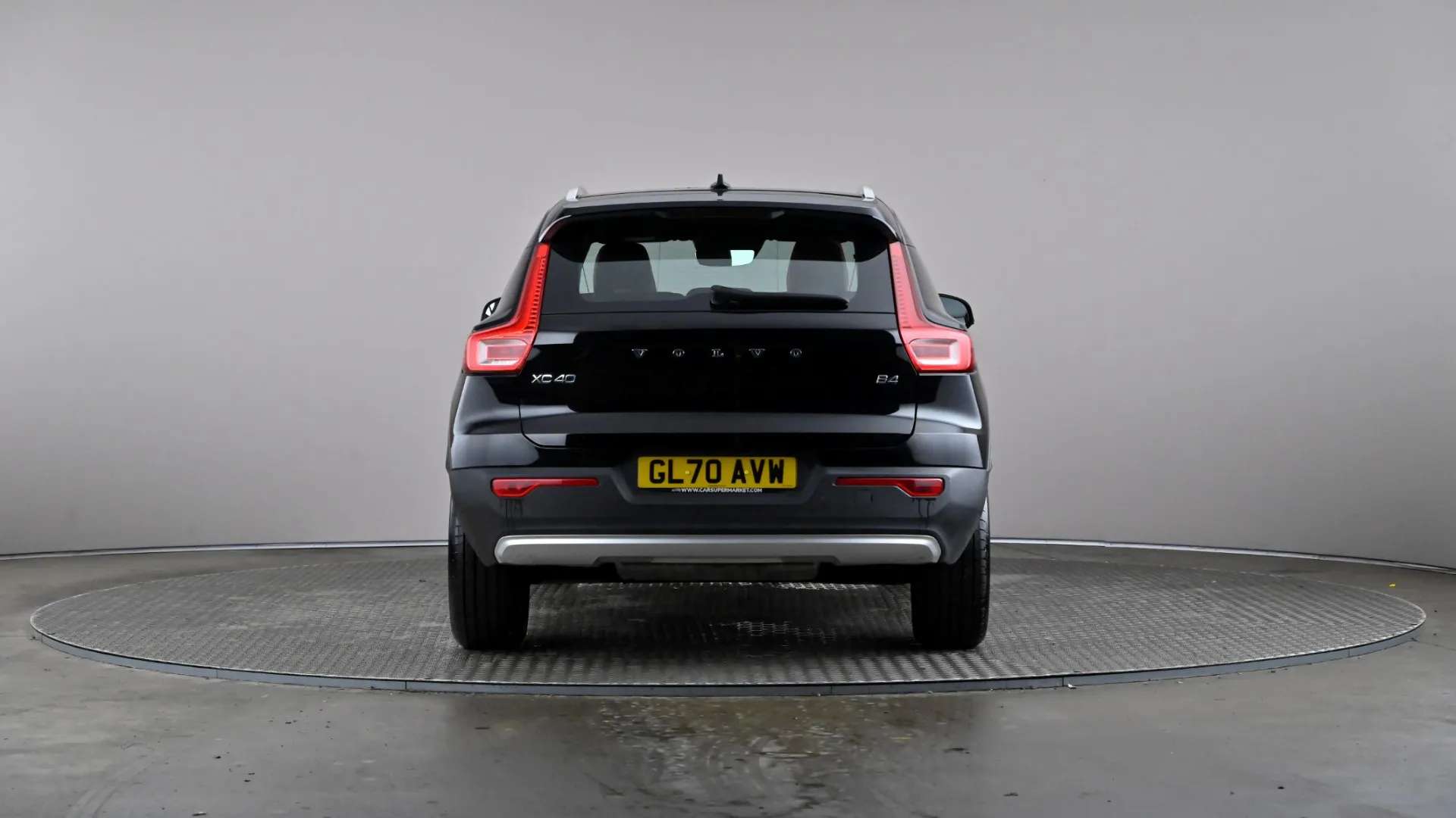 2020 VOLVO XC40 2020 VOLVO XC40