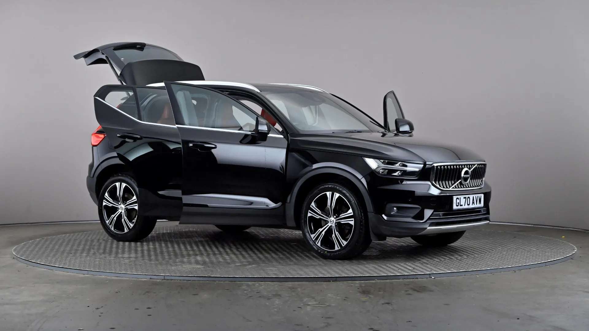 2020 VOLVO XC40 2020 VOLVO XC40