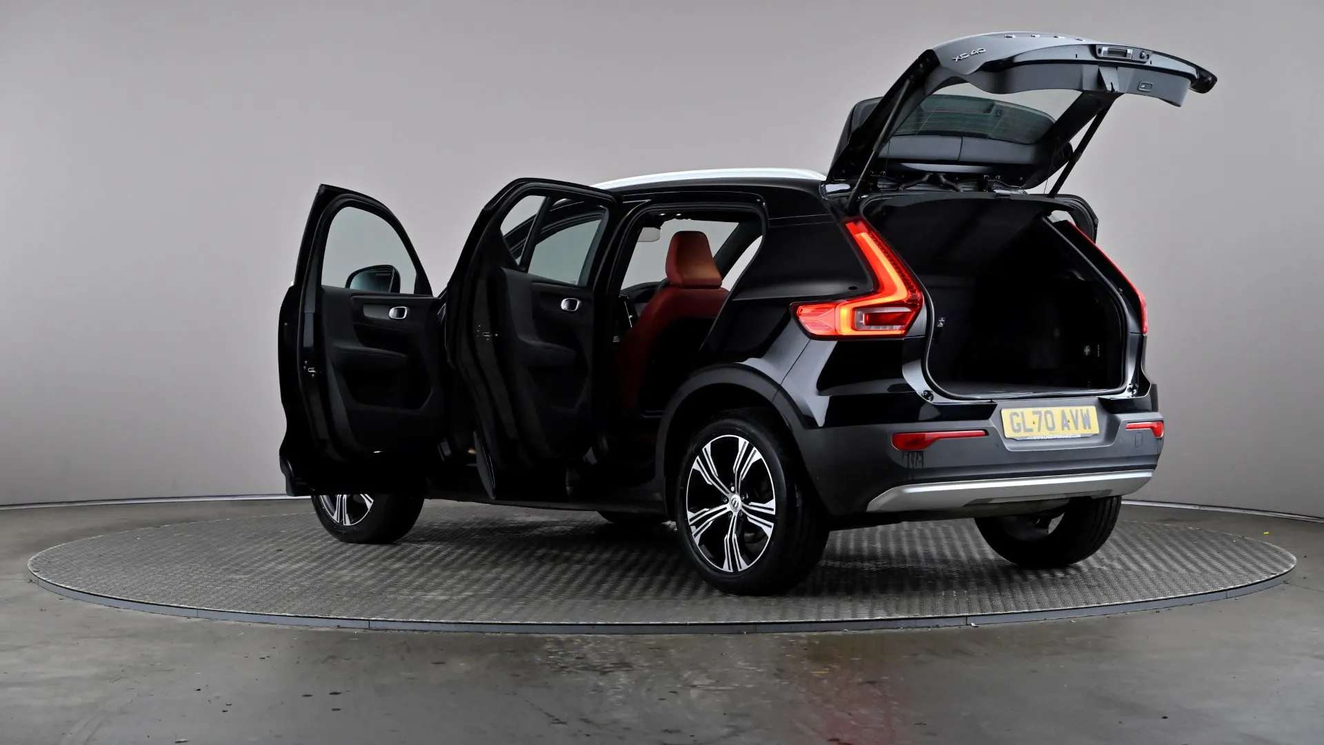 2020 VOLVO XC40 2020 VOLVO XC40