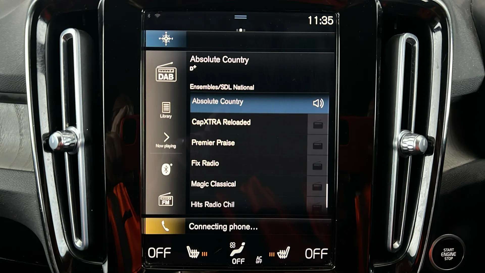 2020 VOLVO XC40 2020 VOLVO XC40