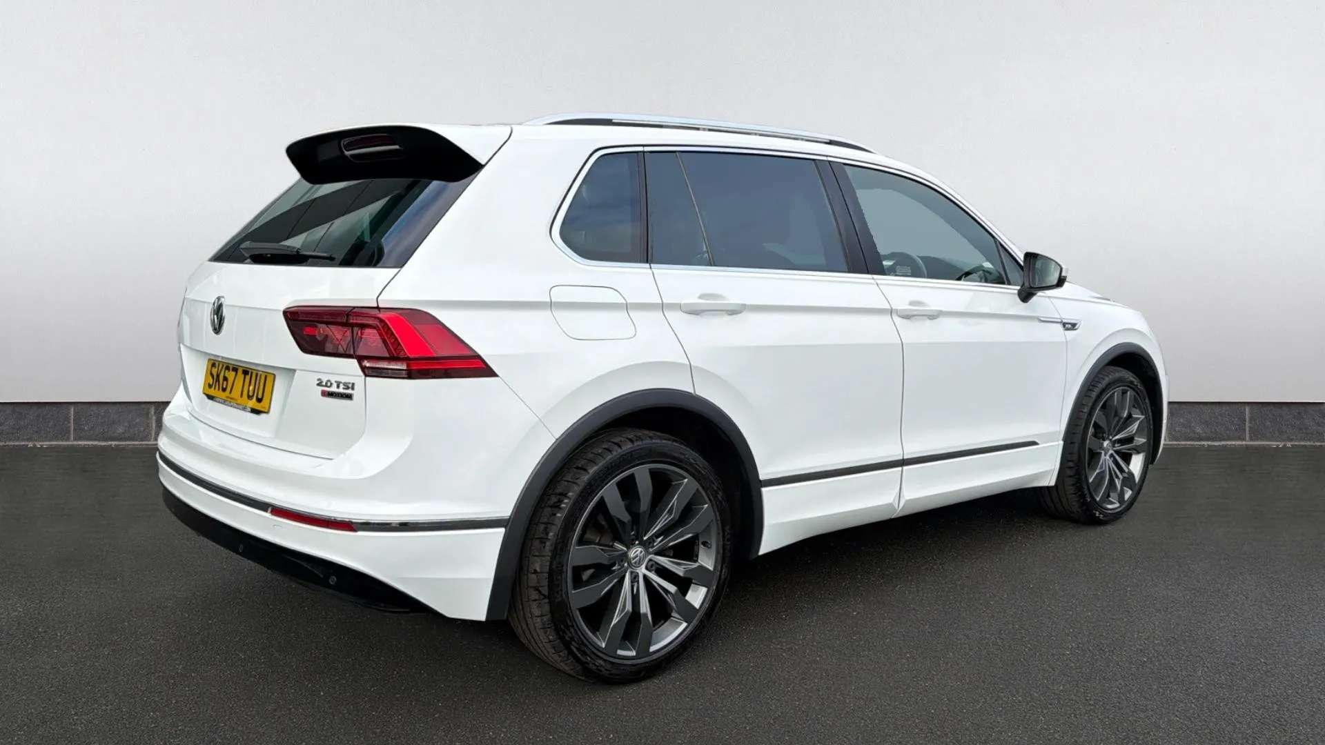 2017 VOLKSWAGEN TIGUAN 2017 VOLKSWAGEN TIGUAN