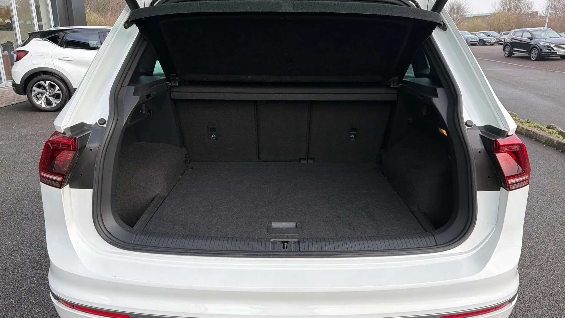2017 VOLKSWAGEN TIGUAN 2017 VOLKSWAGEN TIGUAN