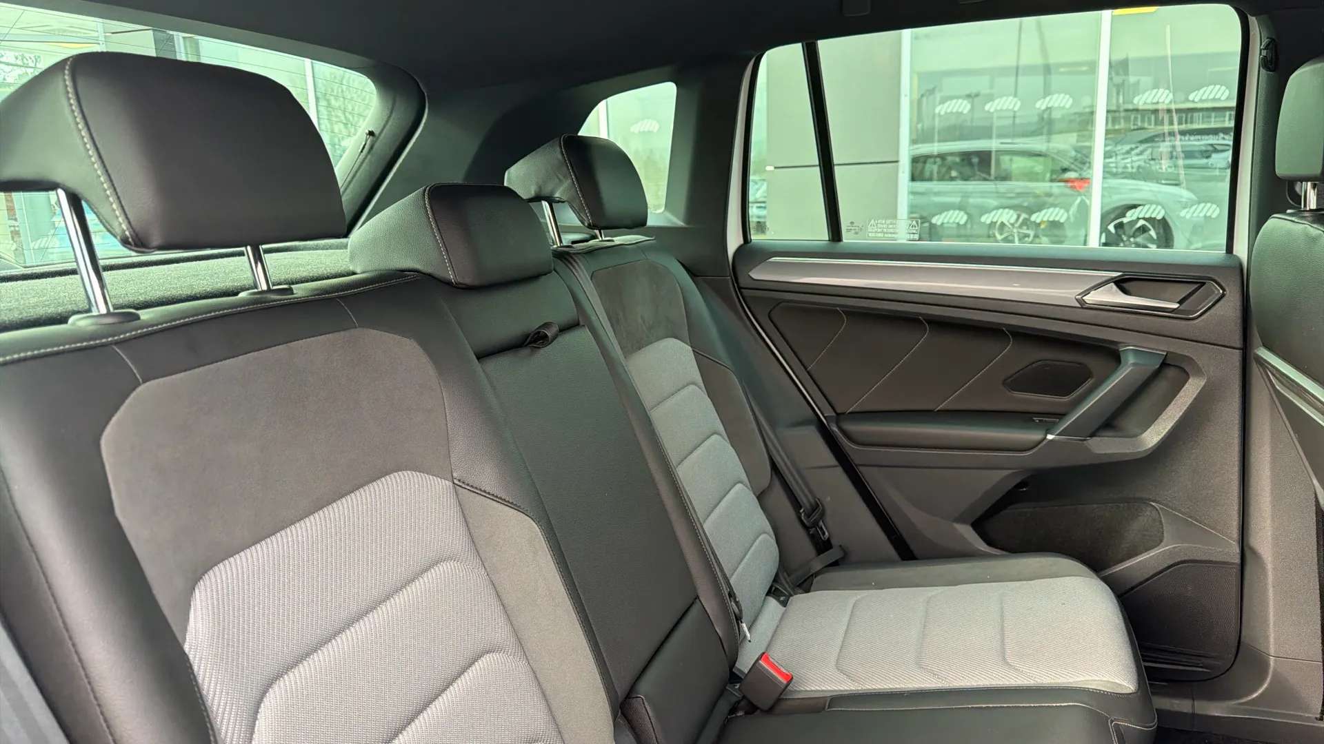 2017 VOLKSWAGEN TIGUAN 2017 VOLKSWAGEN TIGUAN