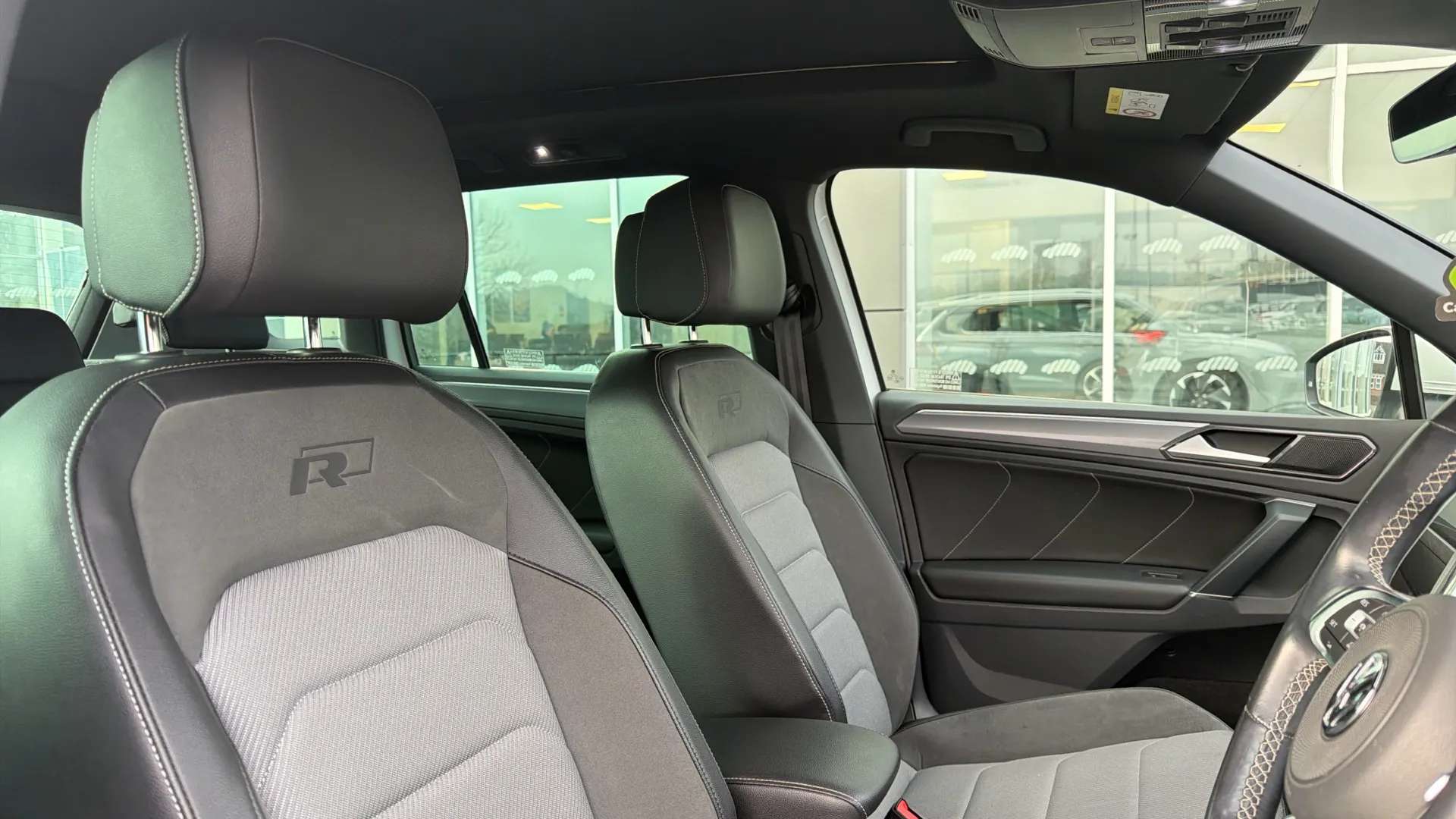 2017 VOLKSWAGEN TIGUAN 2017 VOLKSWAGEN TIGUAN