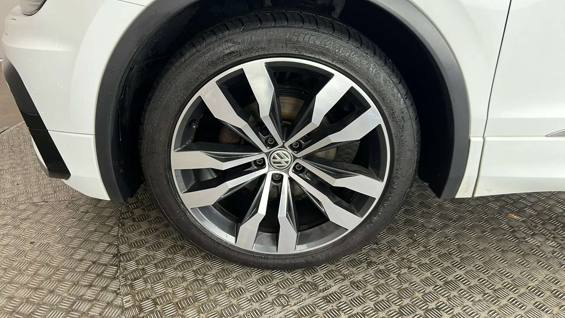 2017 VOLKSWAGEN TIGUAN 2017 VOLKSWAGEN TIGUAN