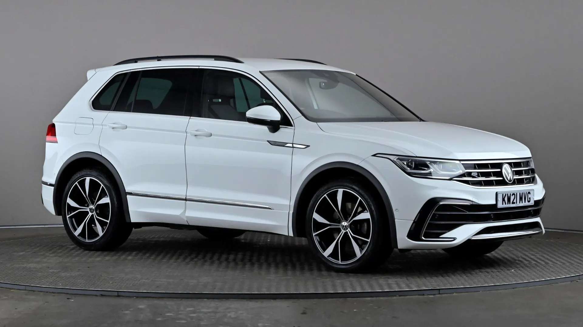 2021 VOLKSWAGEN TIGUAN 2021 VOLKSWAGEN TIGUAN
