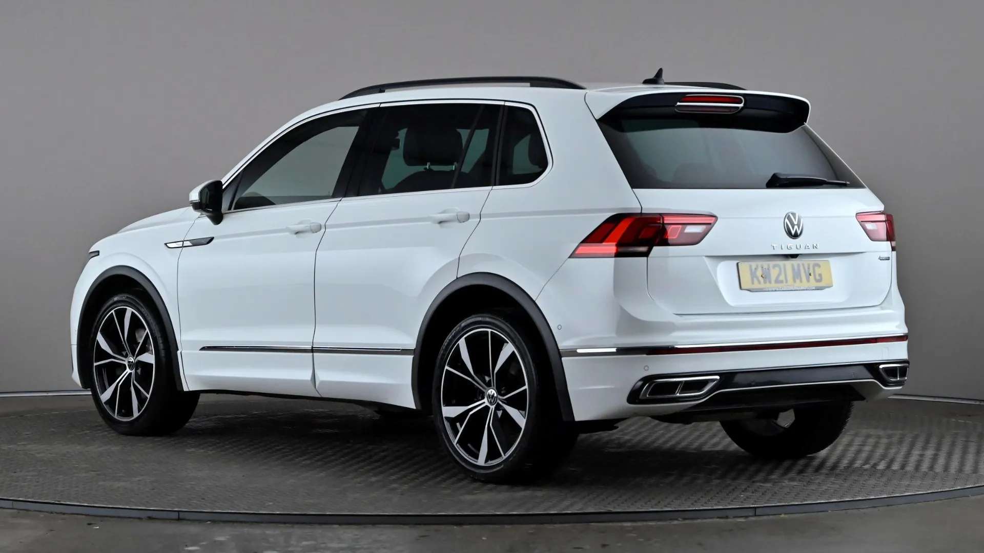 2021 VOLKSWAGEN TIGUAN 2021 VOLKSWAGEN TIGUAN