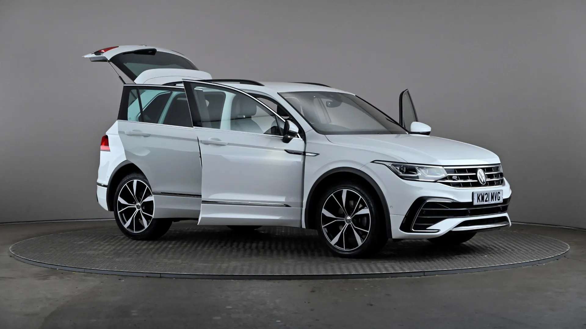 2021 VOLKSWAGEN TIGUAN 2021 VOLKSWAGEN TIGUAN