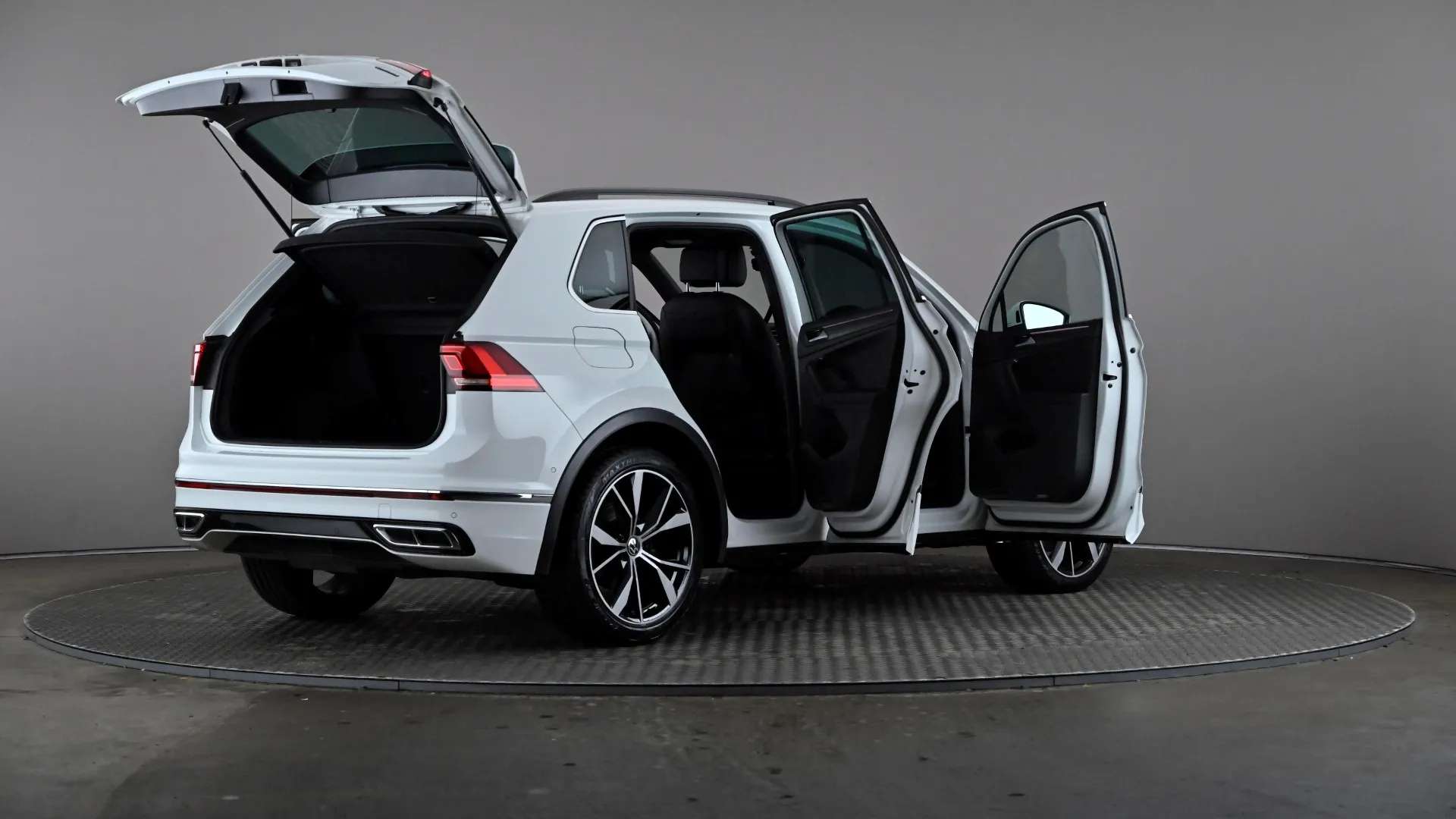 2021 VOLKSWAGEN TIGUAN 2021 VOLKSWAGEN TIGUAN