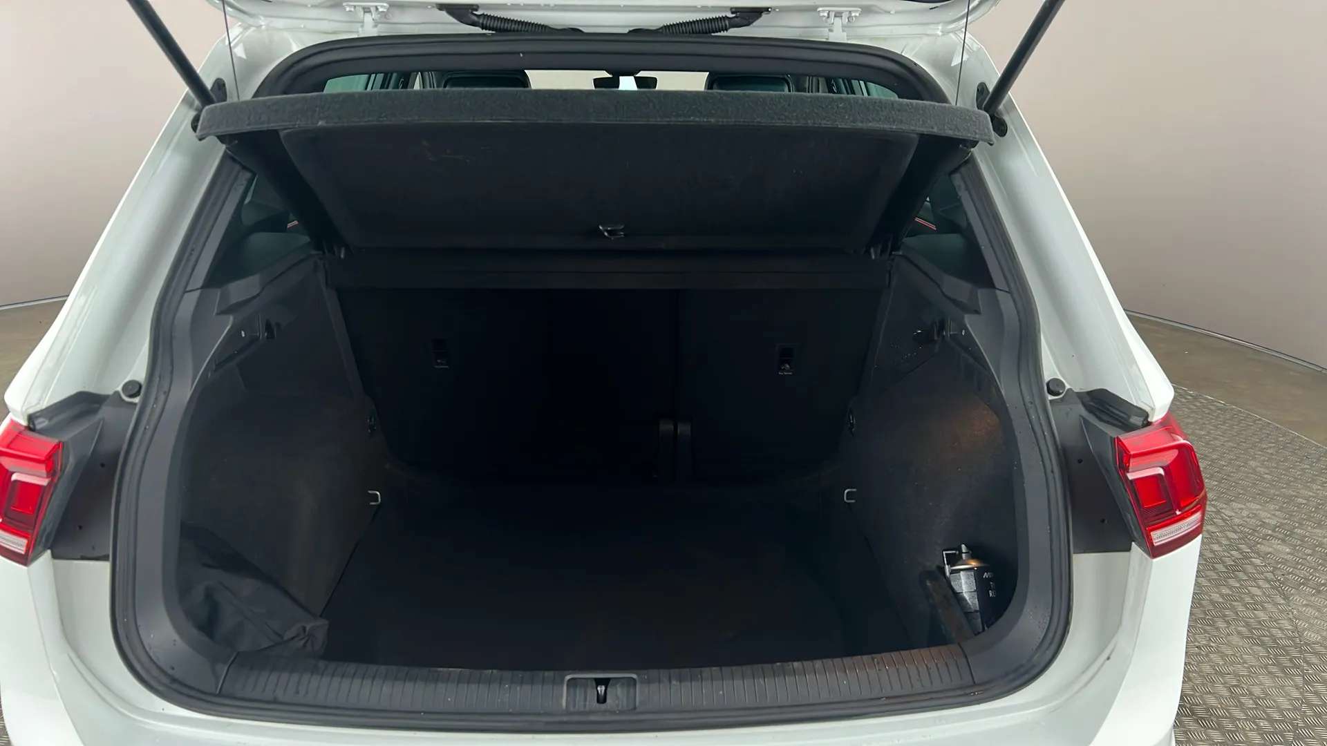 2021 VOLKSWAGEN TIGUAN 2021 VOLKSWAGEN TIGUAN