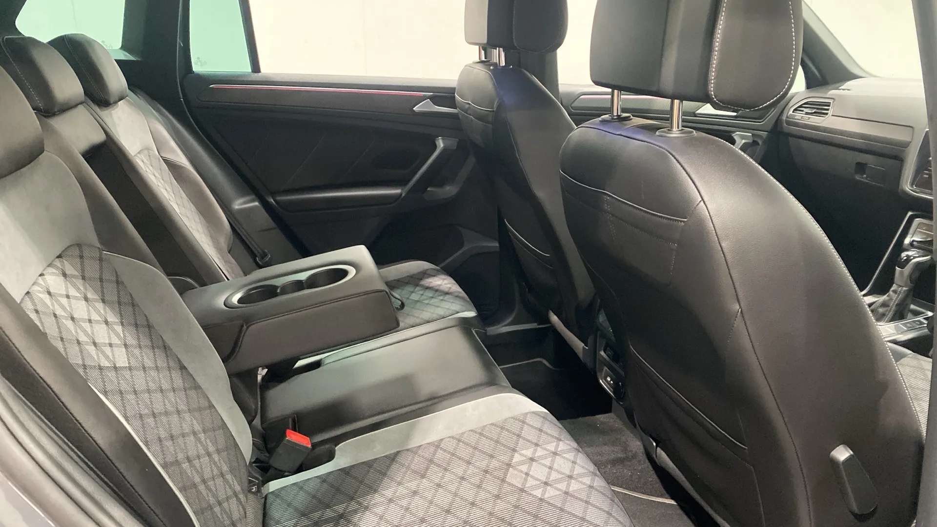 2021 VOLKSWAGEN TIGUAN 2021 VOLKSWAGEN TIGUAN