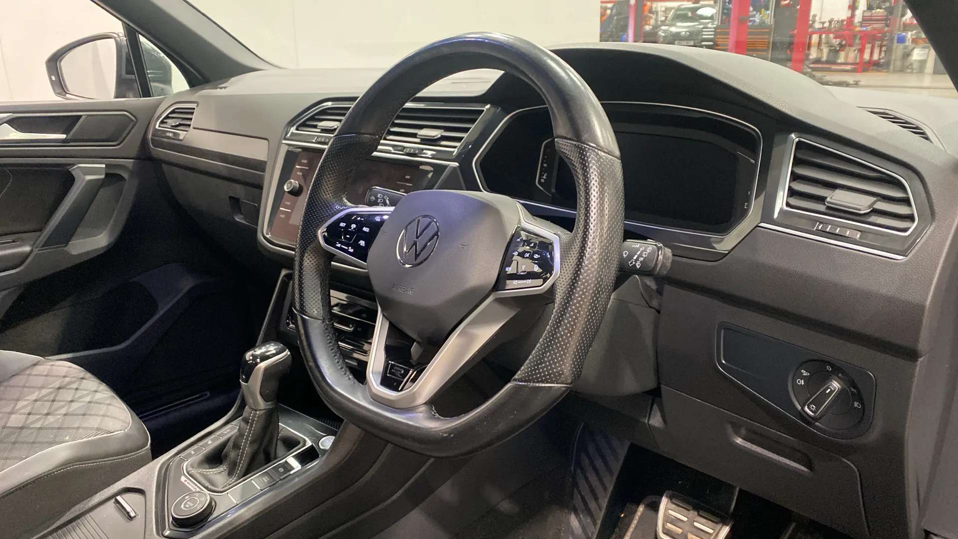 2021 VOLKSWAGEN TIGUAN 2021 VOLKSWAGEN TIGUAN