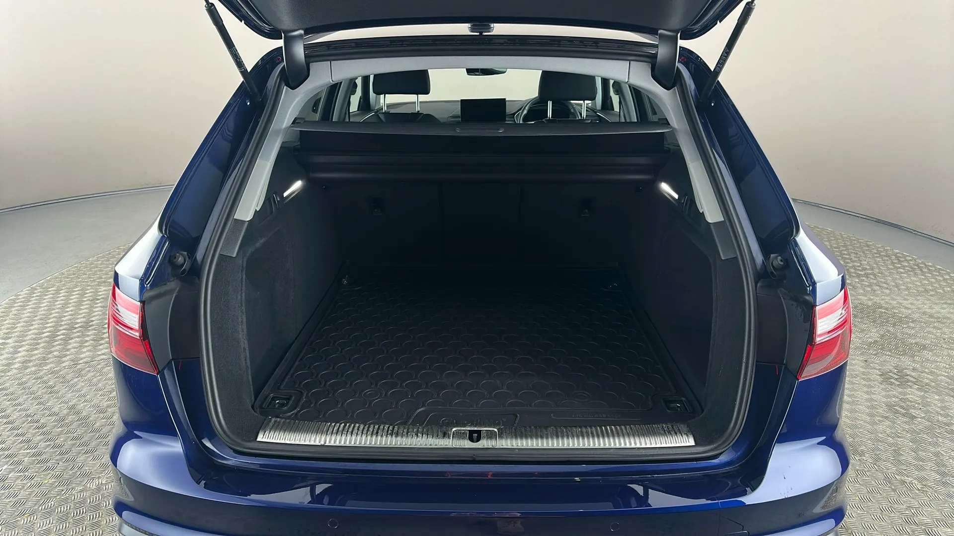 2023 AUDI A4 2023 AUDI A4