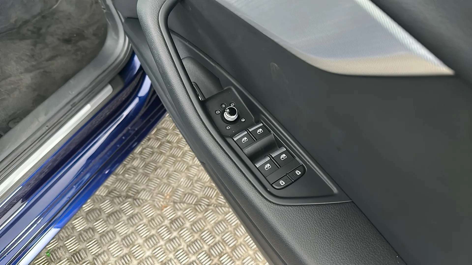 2023 AUDI A4 2023 AUDI A4