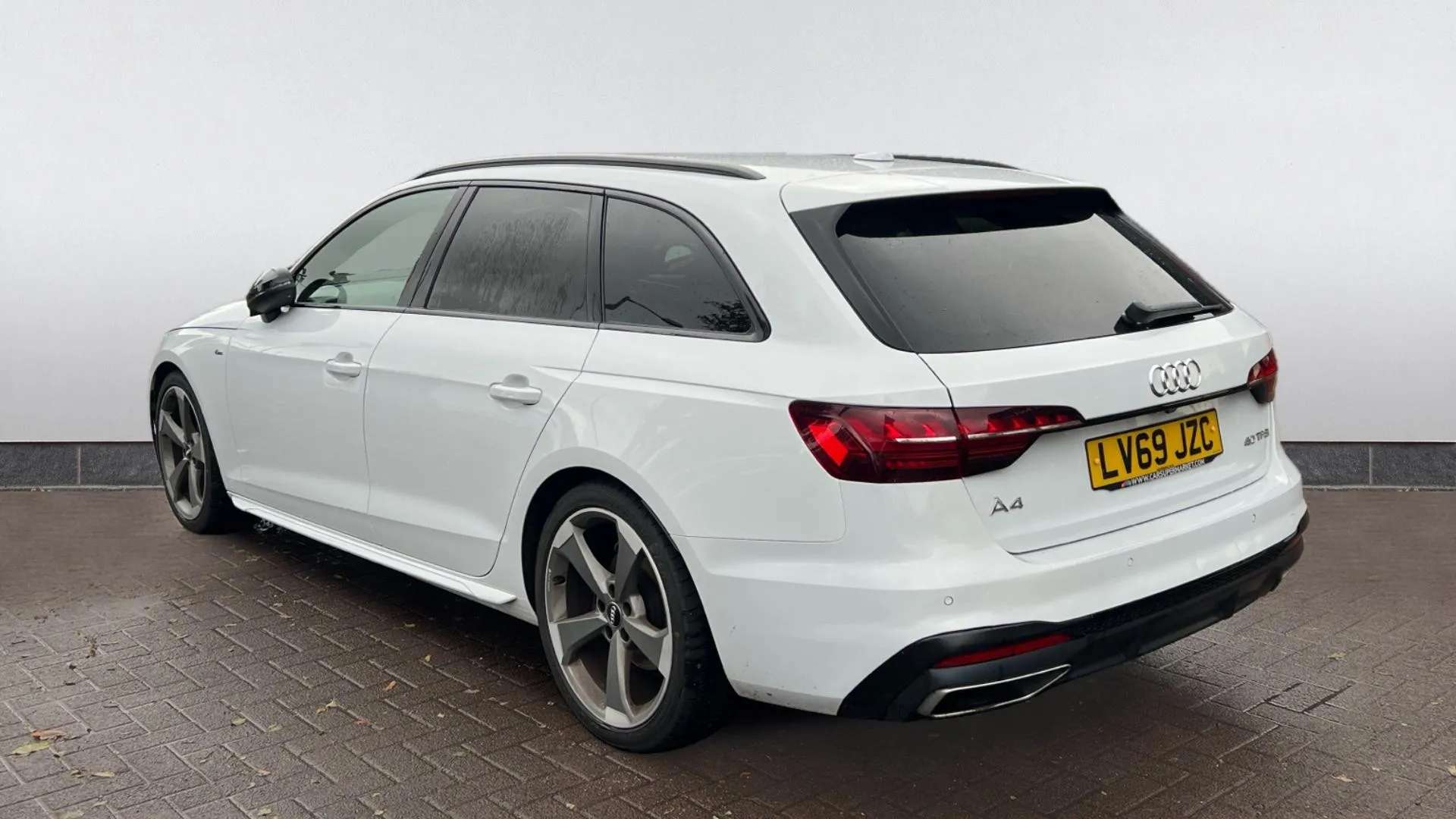 A 2019 AUDI A4 40 TFSI Black Edition S Tronic A 2019 AUDI A4 40 TFSI Black Edition S Tronic