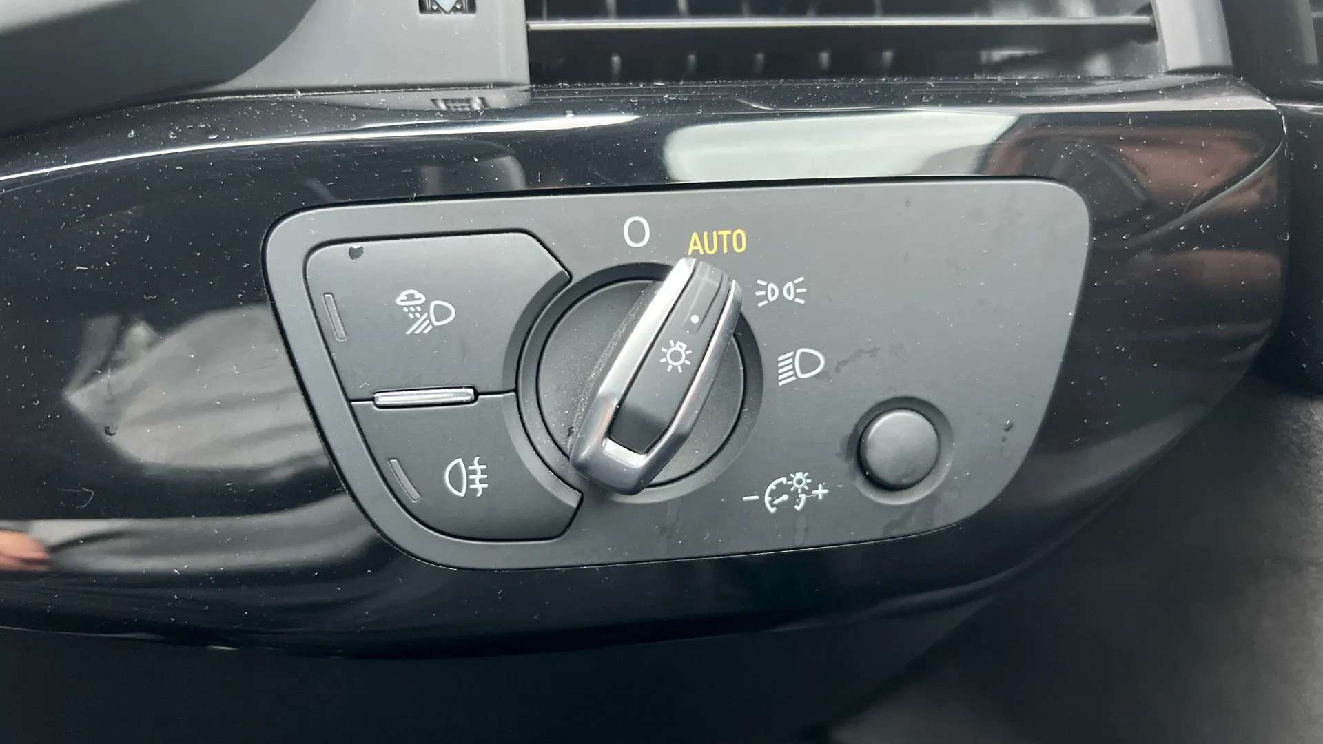 2019 AUDI A4 2019 AUDI A4