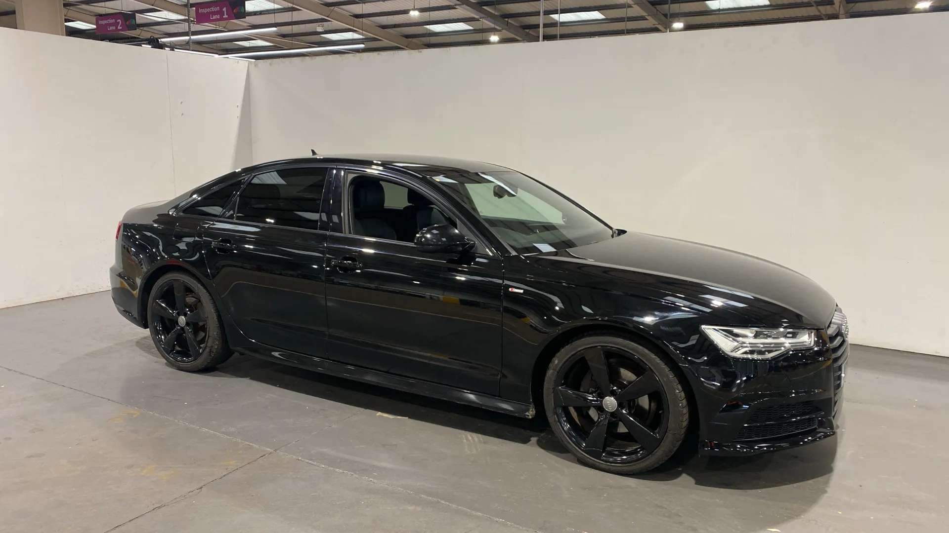 A 2016 AUDI A6 2.0 TDI Ultra Black Edition S Tronic A 2016 AUDI A6 2.0 TDI Ultra Black Edition S Tronic