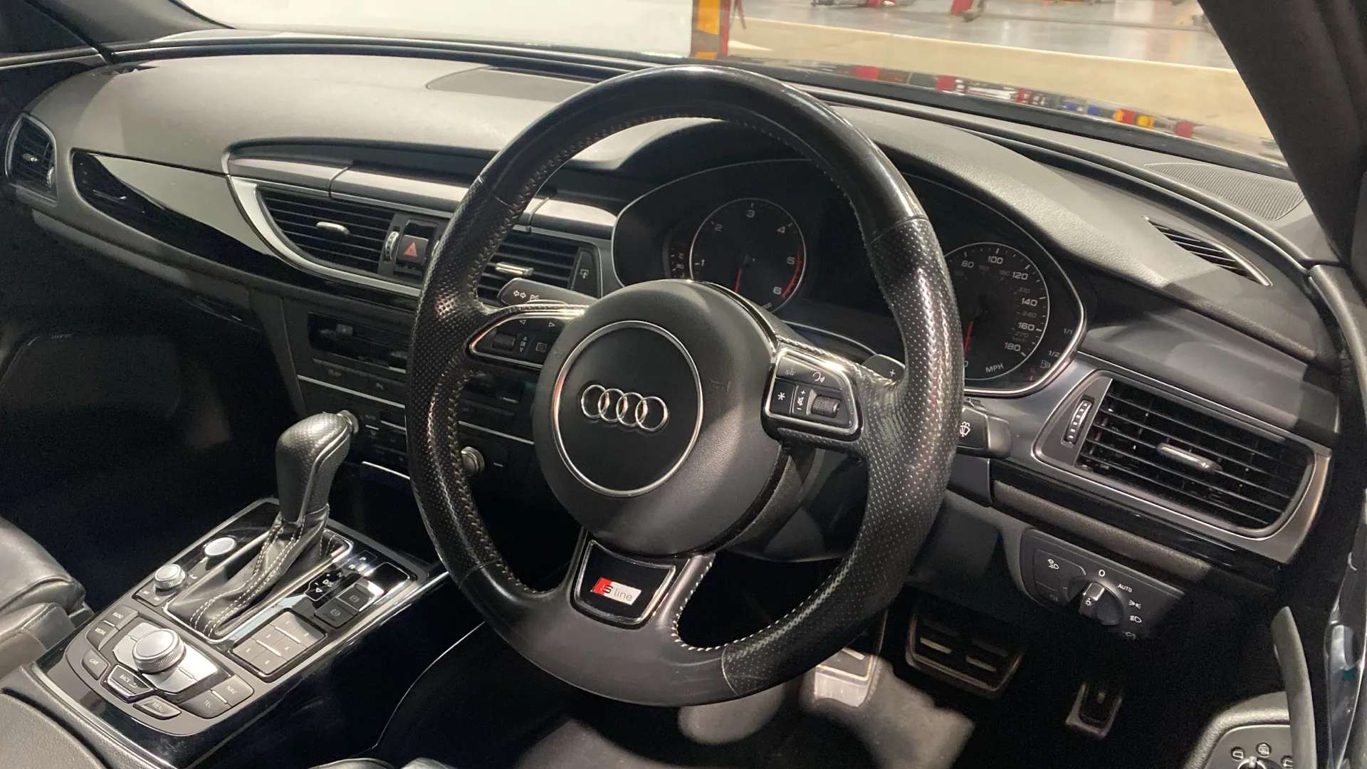 A 2016 AUDI A6 2.0 TDI Ultra Black Edition S Tronic A 2016 AUDI A6 2.0 TDI Ultra Black Edition S Tronic