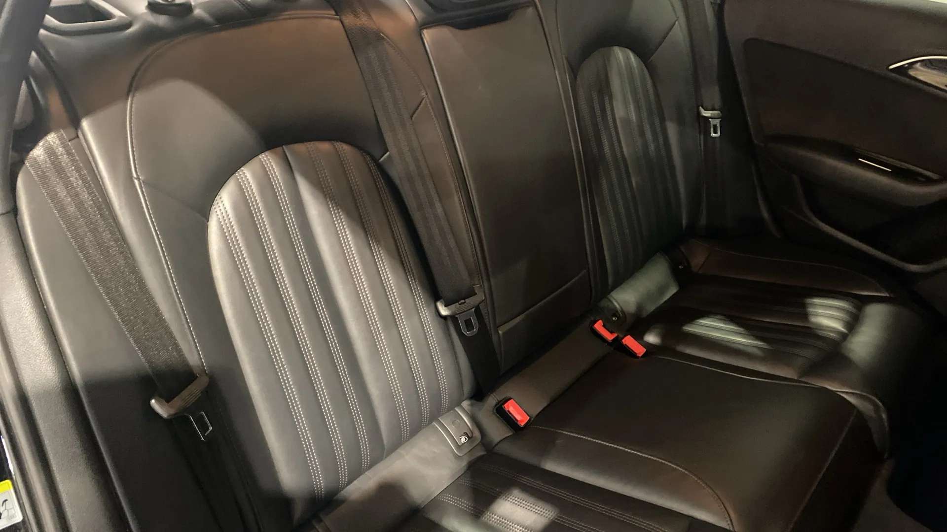 A 2016 AUDI A6 2.0 TDI Ultra Black Edition S Tronic A 2016 AUDI A6 2.0 TDI Ultra Black Edition S Tronic