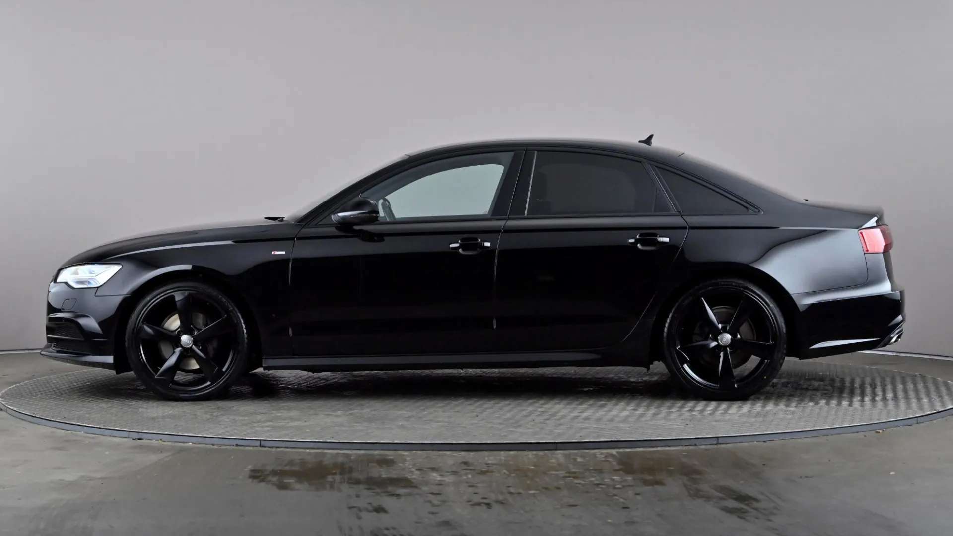 A 2016 AUDI A6 2.0 TDI Ultra Black Edition S Tronic A 2016 AUDI A6 2.0 TDI Ultra Black Edition S Tronic