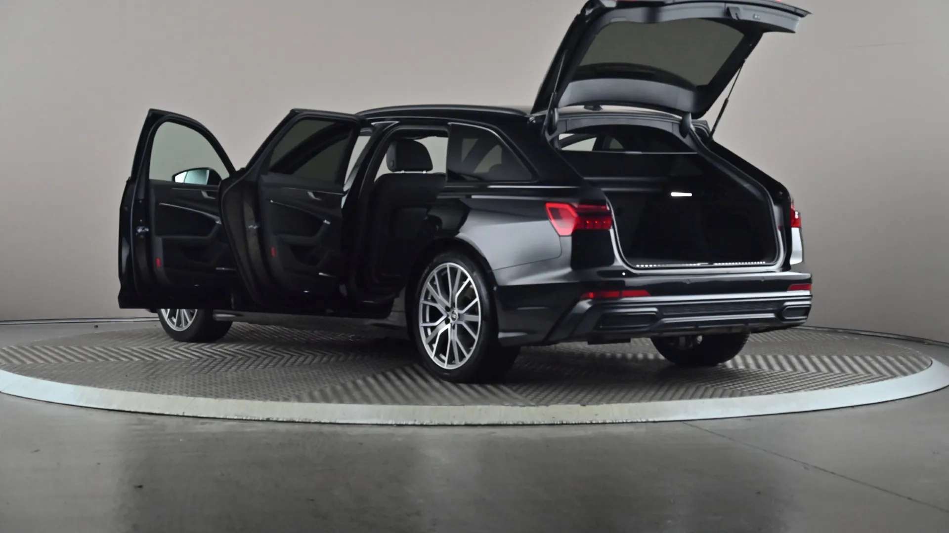 2021 AUDI A6 2021 AUDI A6