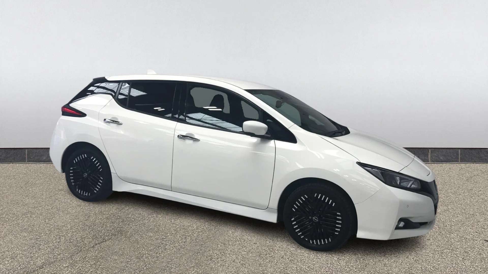 A 2023 NISSAN LEAF 110kW Shiro 39kWh Auto A 2023 NISSAN LEAF 110kW Shiro 39kWh Auto