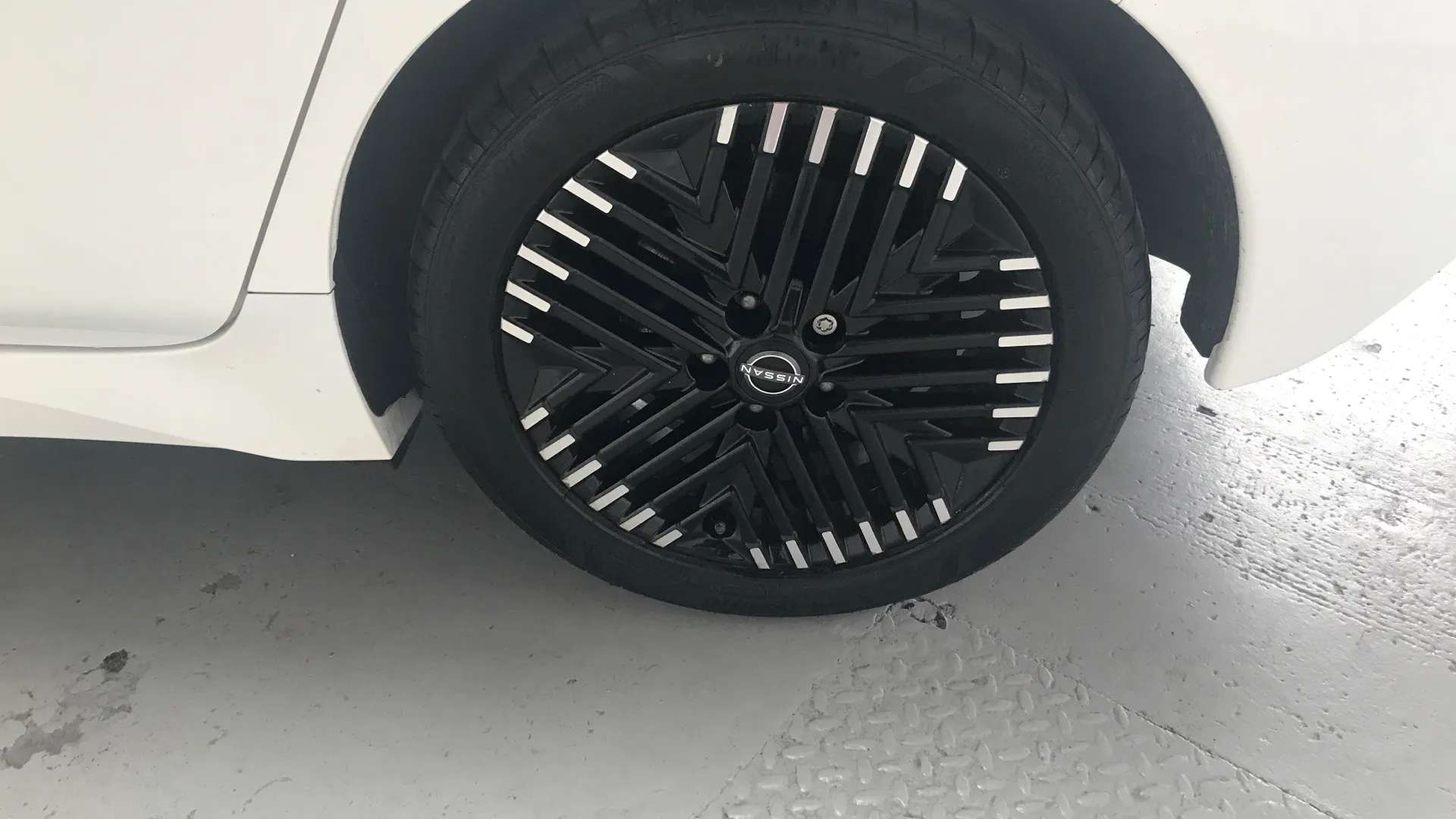 2023 NISSAN LEAF 2023 NISSAN LEAF
