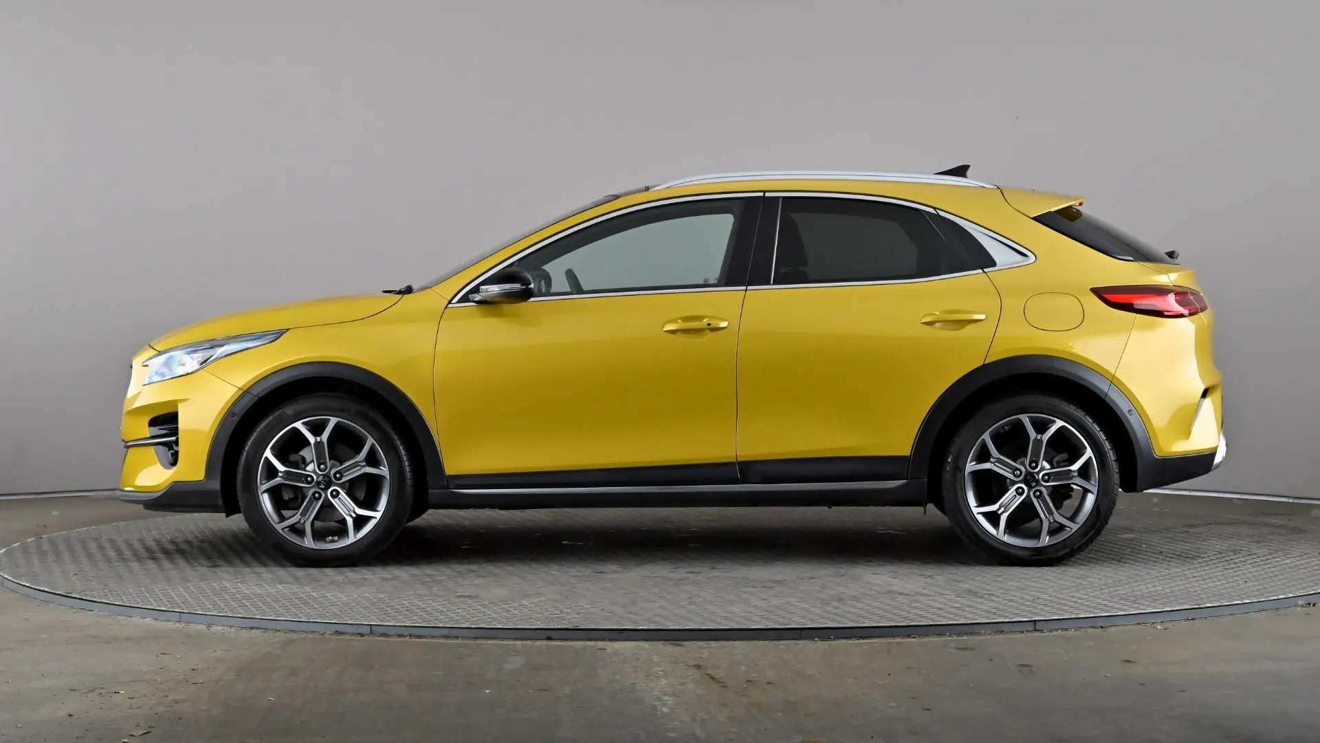 A 2020 KIA XCEED 1.4T GDi ISG First Edition A 2020 KIA XCEED 1.4T GDi ISG First Edition