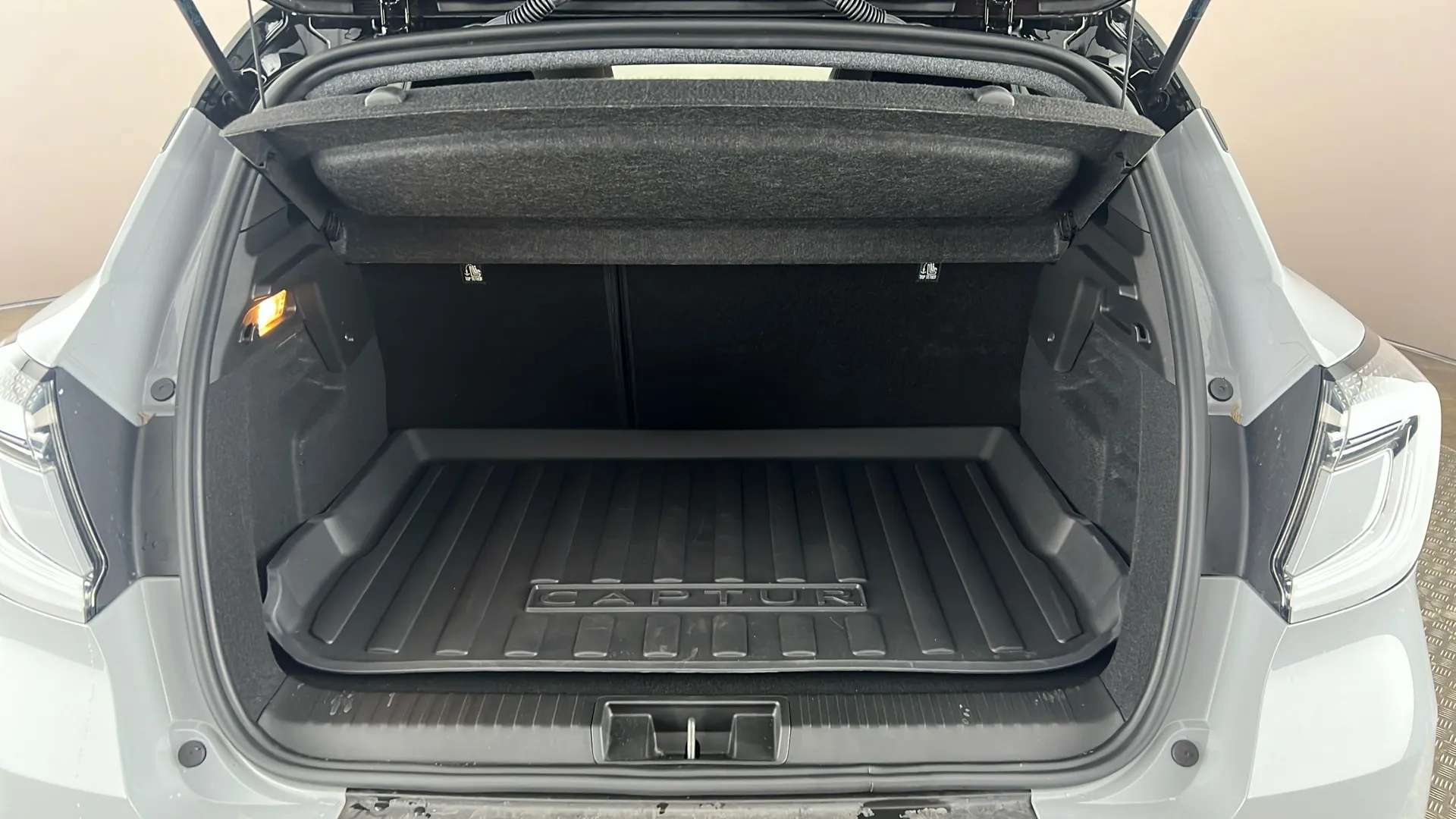 2025 RENAULT CAPTUR 2025 RENAULT CAPTUR