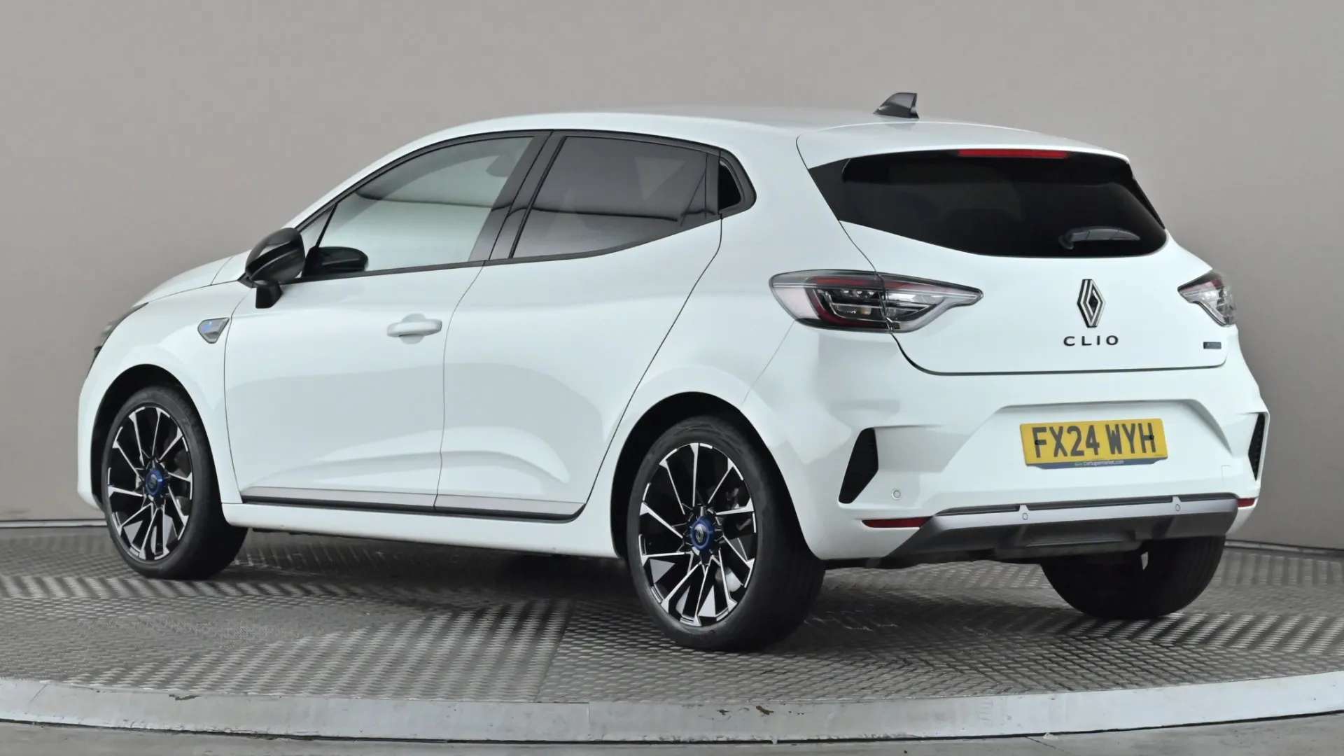 A 2024 RENAULT CLIO 1.6 E-TECH full hybrid 145 Esprit Alpine Auto A 2024 RENAULT CLIO 1.6 E-TECH full hybrid 145 Esprit Alpine Auto
