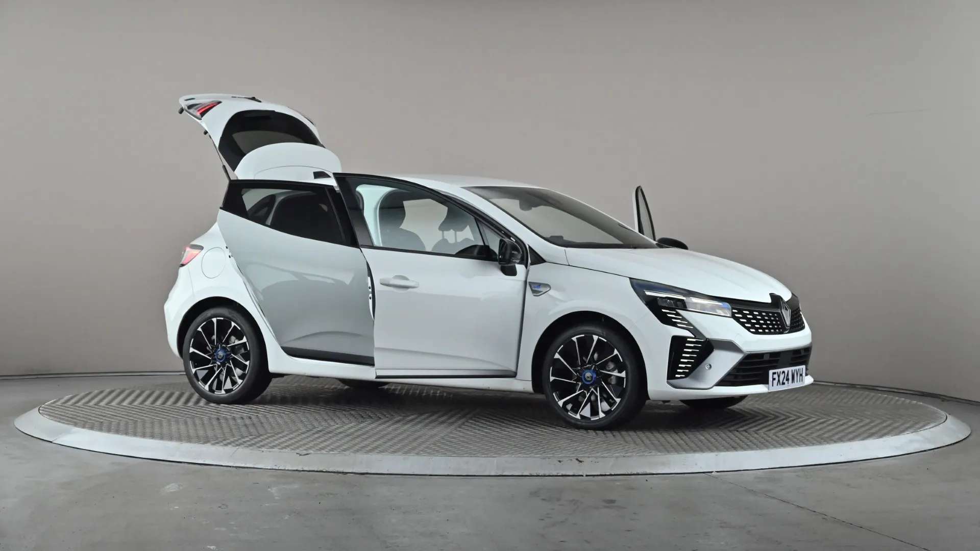 2024 RENAULT CLIO 2024 RENAULT CLIO