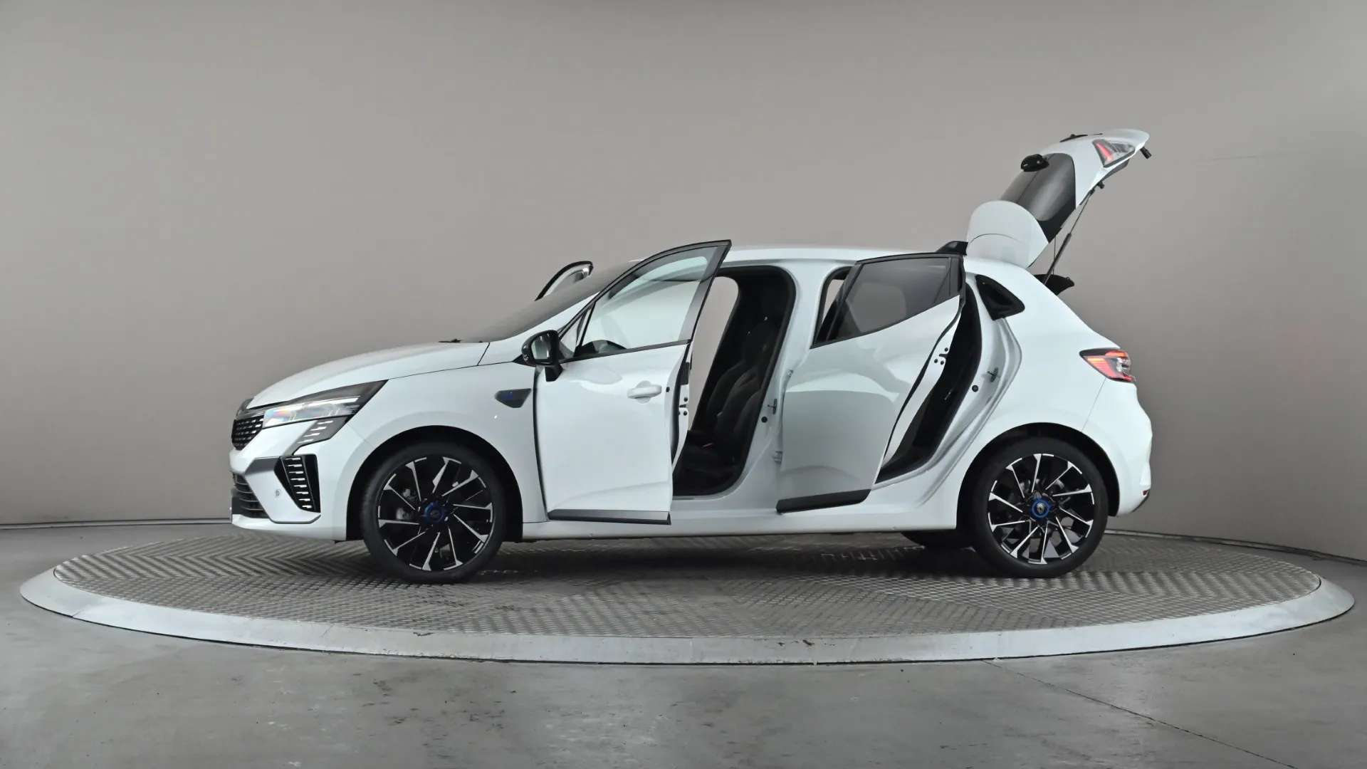 2024 RENAULT CLIO 2024 RENAULT CLIO