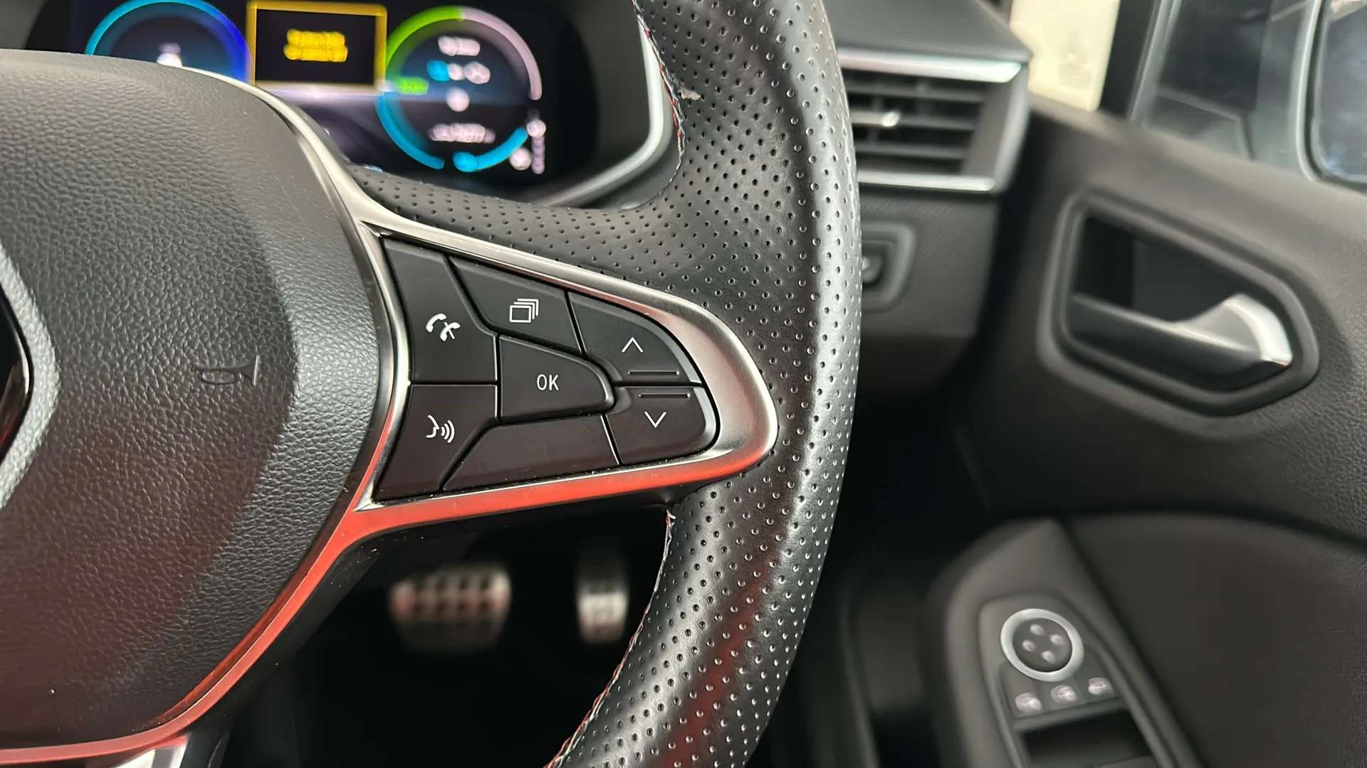 2024 RENAULT CLIO 2024 RENAULT CLIO