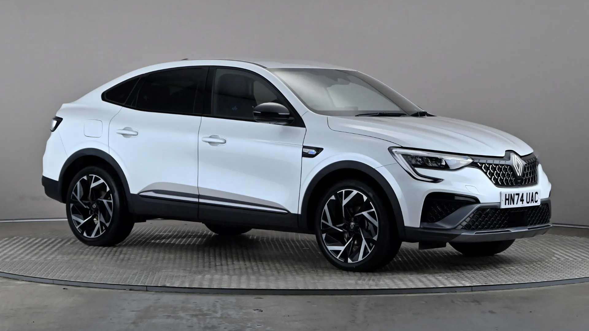 A 2024 RENAULT ARKANA 1.6 E-Tech FHEV 145 Esprit Alpine Auto A 2024 RENAULT ARKANA 1.6 E-Tech FHEV 145 Esprit Alpine Auto