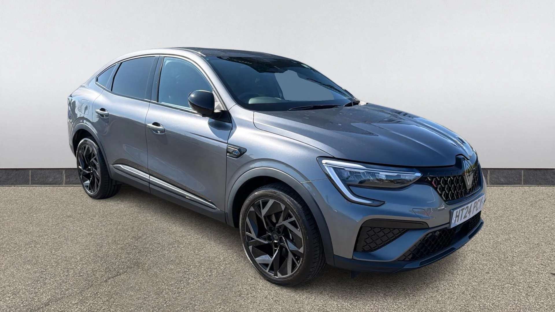 A 2024 RENAULT ARKANA 1.6 E-Tech FHEV 145 Esprit Alpine Auto A 2024 RENAULT ARKANA 1.6 E-Tech FHEV 145 Esprit Alpine Auto